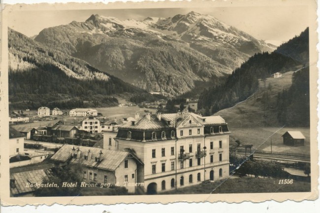 Hotel Krone ca. im Sommer 1950 © Postkarten Industrie Wien