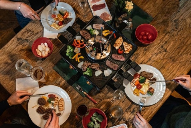 Raclette essen- ideal f&uuml;r Feiern